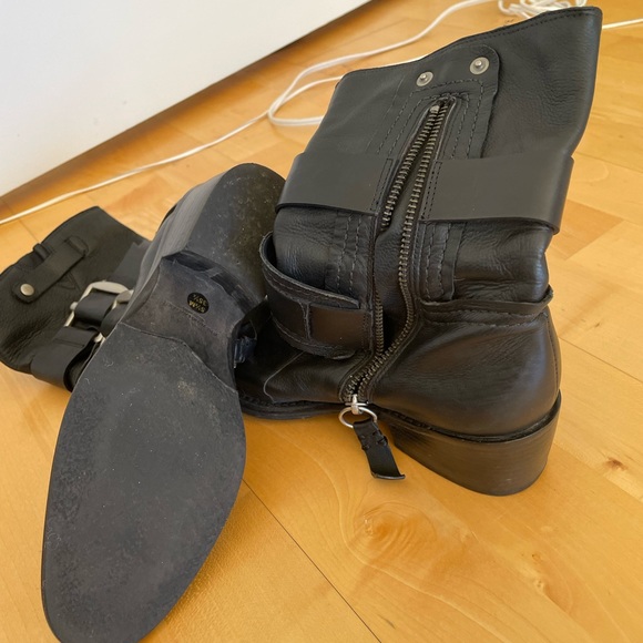 Vera Wang Lavender Boots W5.5 - Picture 3 of 3